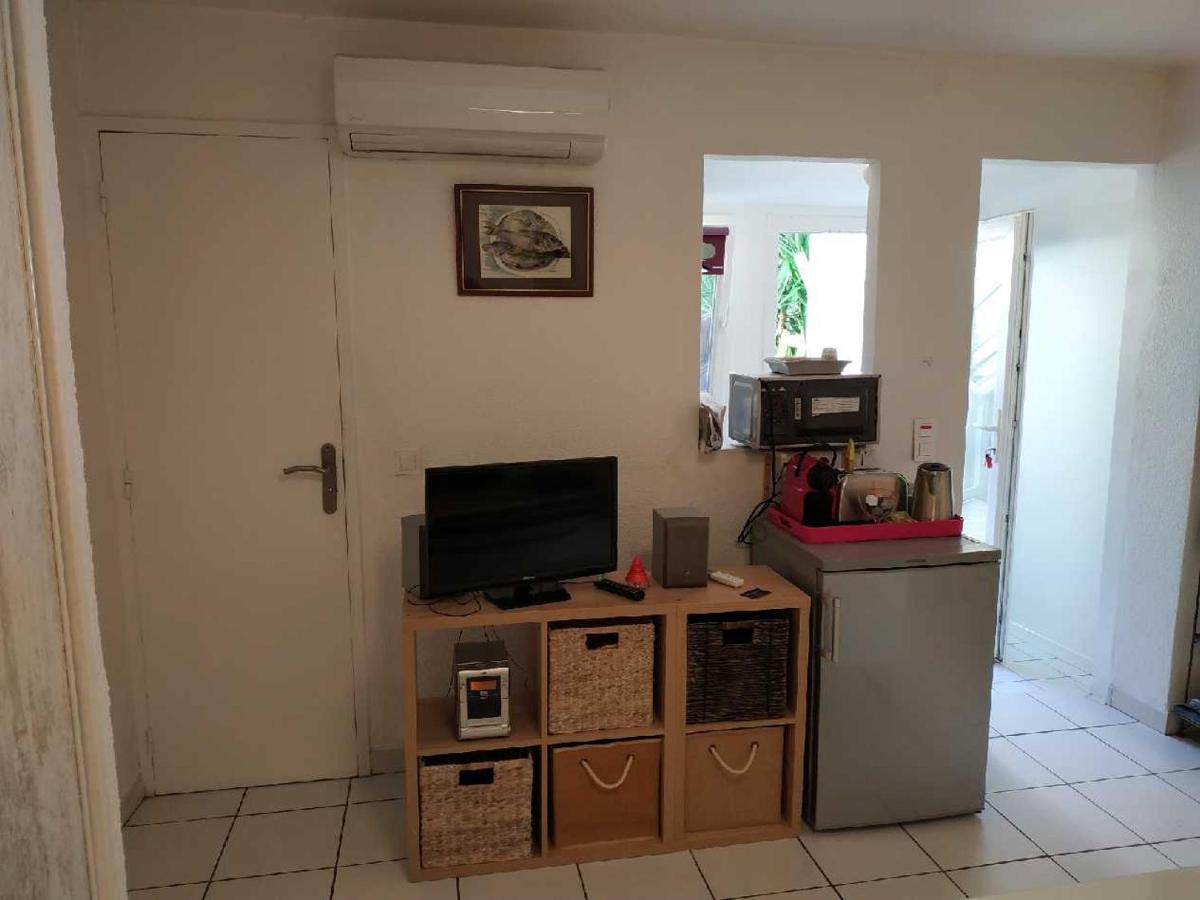 Studio Tout A Pieds Sanary-sur-Mer Bagian luar foto