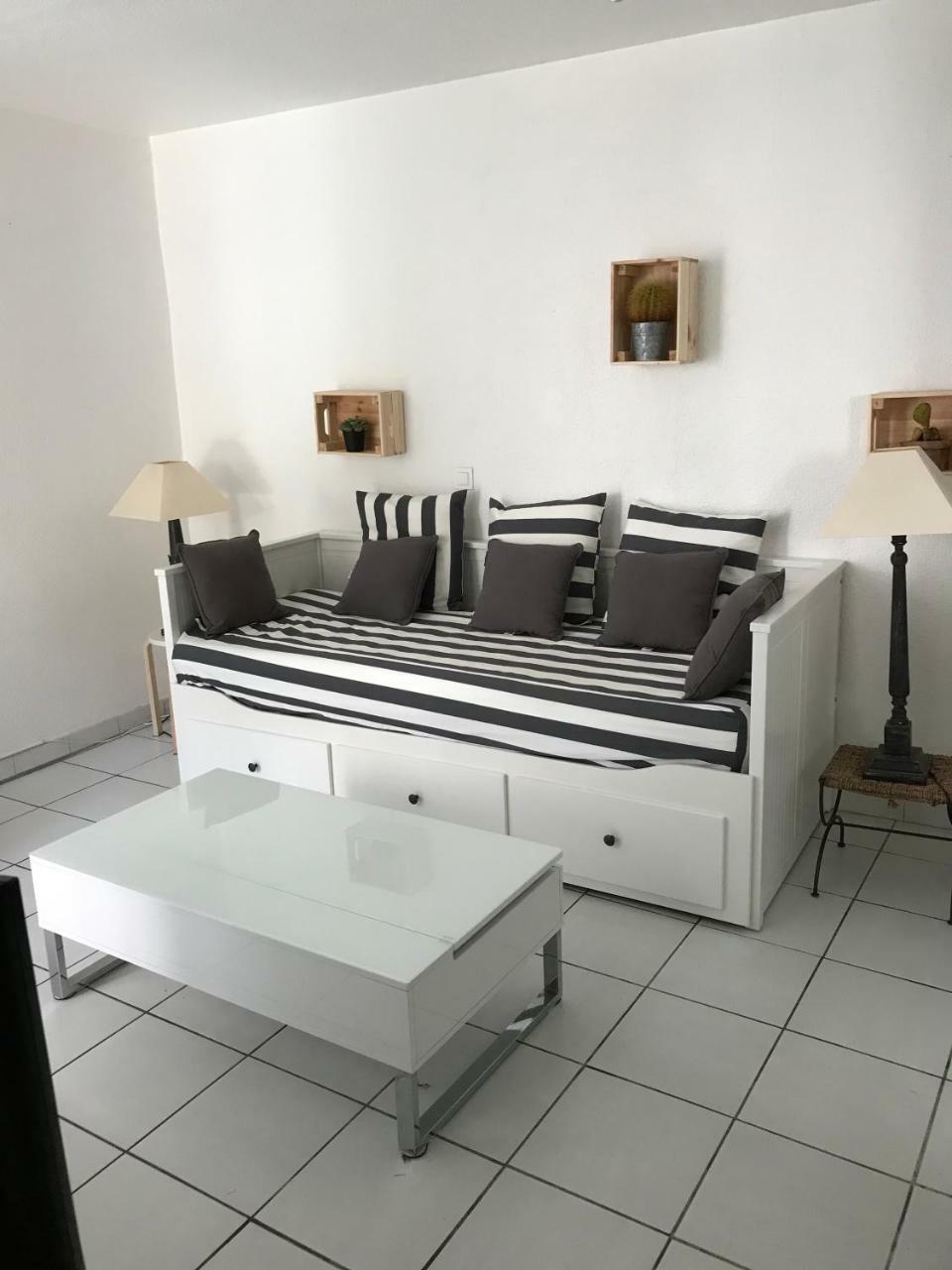 Studio Tout A Pieds Sanary-sur-Mer Bagian luar foto